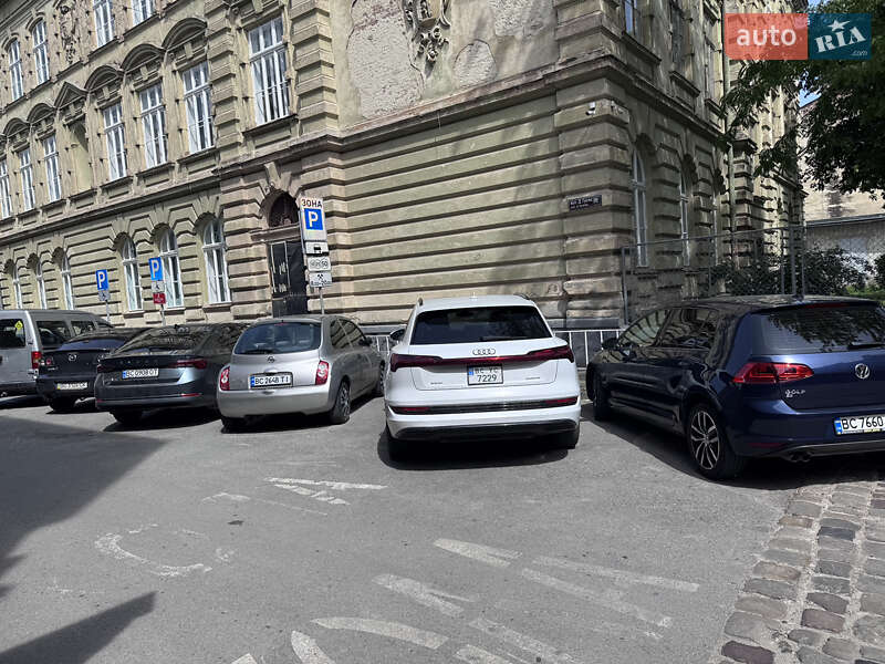Внедорожник / Кроссовер Audi e-tron 2021 в Львове