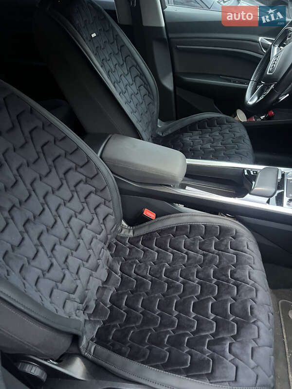 Внедорожник / Кроссовер Audi e-tron 2019 в Виннице