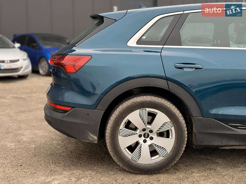 Внедорожник / Кроссовер Audi e-tron 2021 в Львове