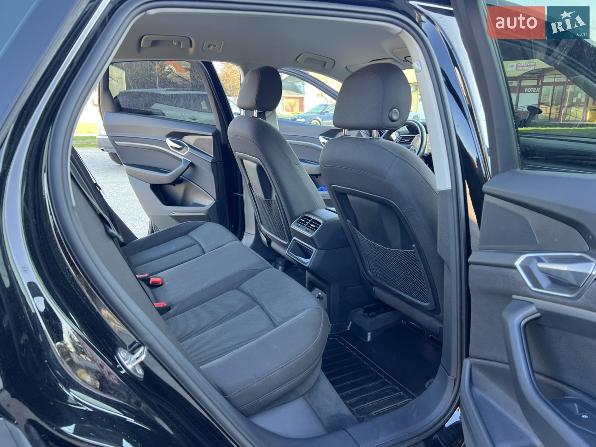 2022 Audi e-tron - мініатюра 14