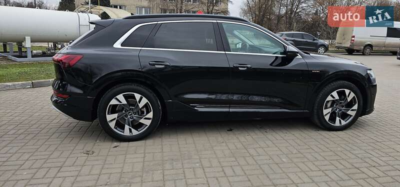 Внедорожник / Кроссовер Audi e-tron 2020 в Тернополе фото 60 Внедорожник / Кроссовер Audi e-tron 2020 в Тернополе