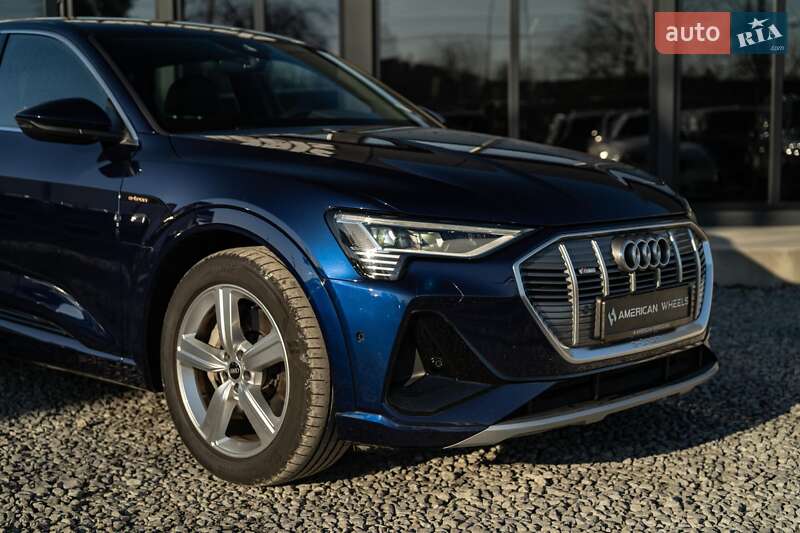 Внедорожник / Кроссовер Audi e-tron 2021 в Черновцах
