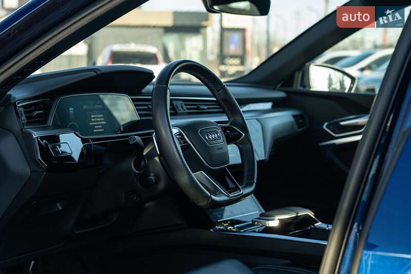 Внедорожник / Кроссовер Audi e-tron 2021 в Черновцах