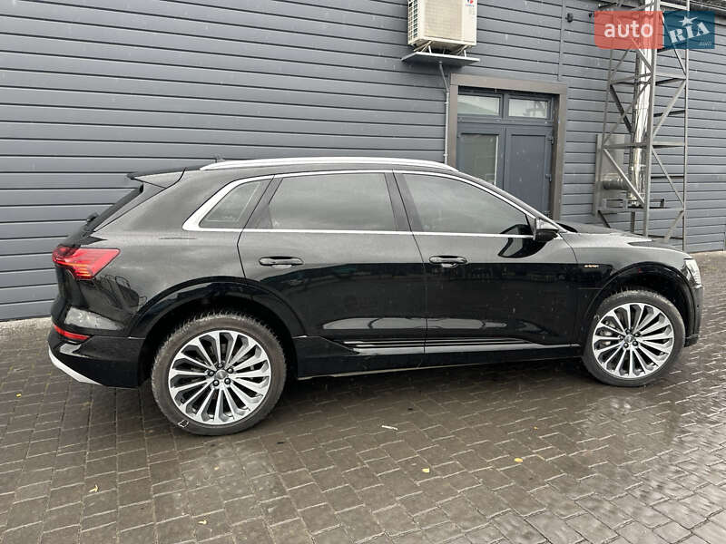 Внедорожник / Кроссовер Audi e-tron 2020 в Ивано-Франковске