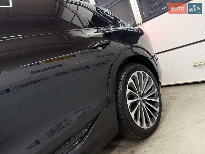 Позашляховик / Кросовер Audi e-tron 2019 в Дрогобичі