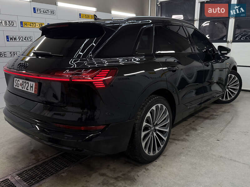 Позашляховик / Кросовер Audi e-tron 2019 в Дрогобичі