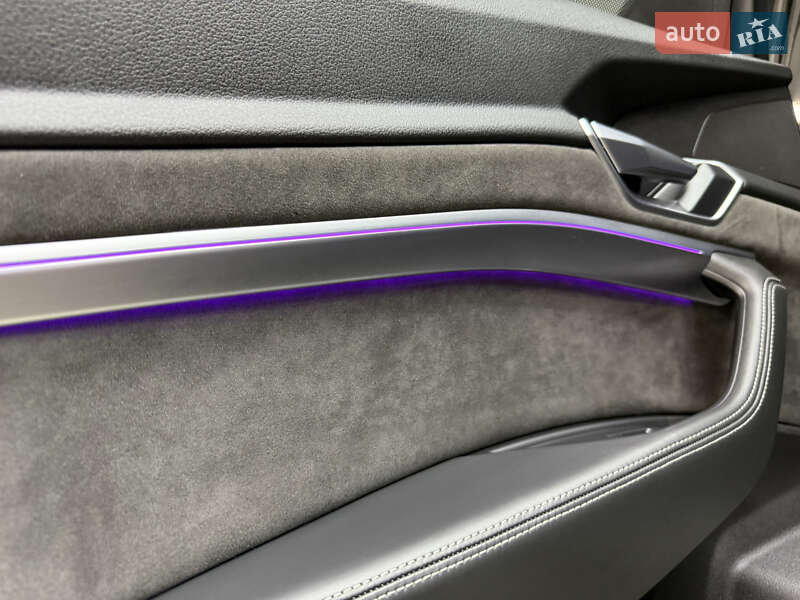 Позашляховик / Кросовер Audi e-tron 2019 в Дрогобичі