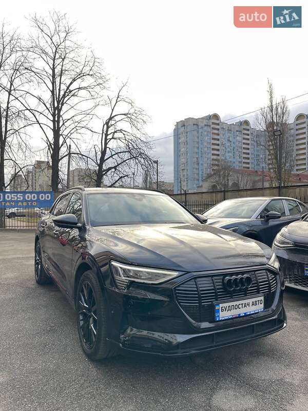 Позашляховик / Кросовер Audi e-tron 2021 в Києві