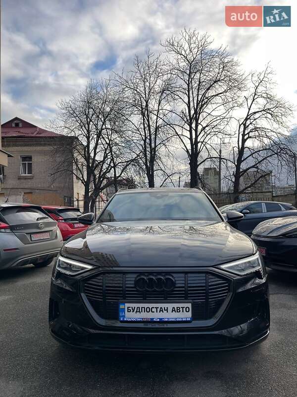 Позашляховик / Кросовер Audi e-tron 2021 в Києві
