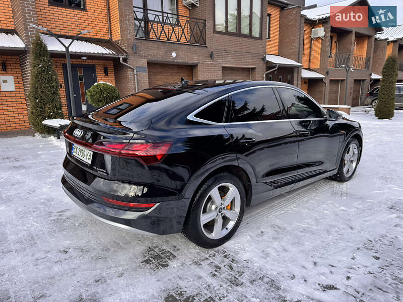 Внедорожник / Кроссовер Audi e-tron 2022 в Хмельницком