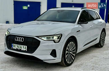 Внедорожник / Кроссовер Audi e-tron 2019 в Ровно