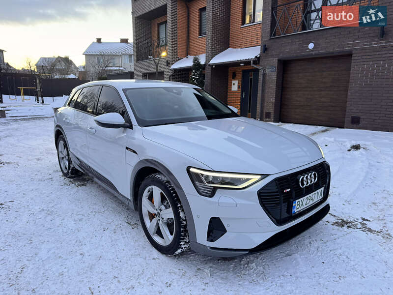 Позашляховик / Кросовер Audi e-tron 2022 в Хмельницькому фото 10 Позашляховик / Кросовер Audi e-tron 2022 в Хмельницькому