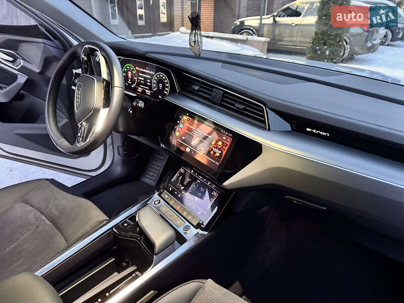 Позашляховик / Кросовер Audi e-tron 2022 в Хмельницькому фото 35 Позашляховик / Кросовер Audi e-tron 2022 в Хмельницькому