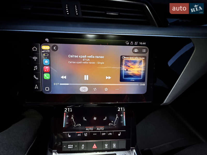 Позашляховик / Кросовер Audi e-tron 2022 в Хмельницькому фото 67 Позашляховик / Кросовер Audi e-tron 2022 в Хмельницькому