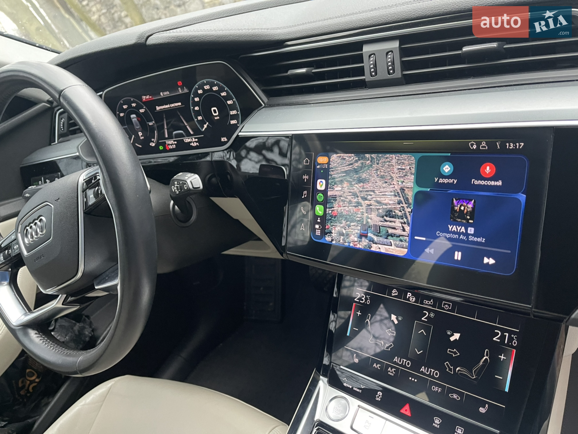 2020 Audi e-tron - мініатюра 27