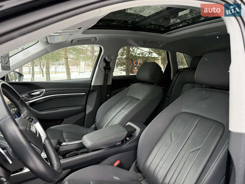 Внедорожник / Кроссовер Audi e-tron 2019 в Дрогобыче