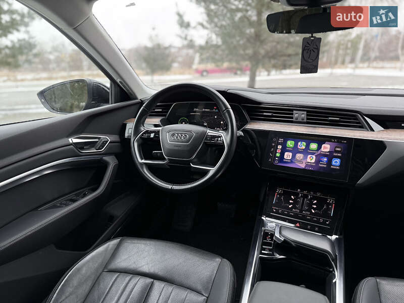 Внедорожник / Кроссовер Audi e-tron 2019 в Дрогобыче
