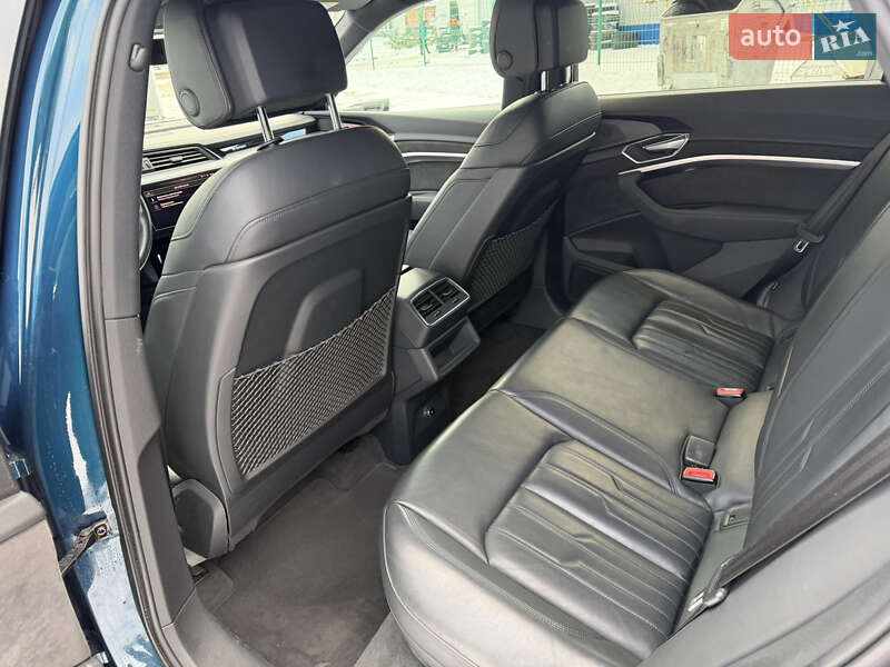 Позашляховик / Кросовер Audi e-tron 2019 в Луцьку