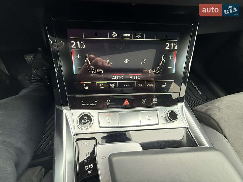 Внедорожник / Кроссовер Audi e-tron 2020 в Сваляве фото 44 Внедорожник / Кроссовер Audi e-tron 2020 в Сваляве
