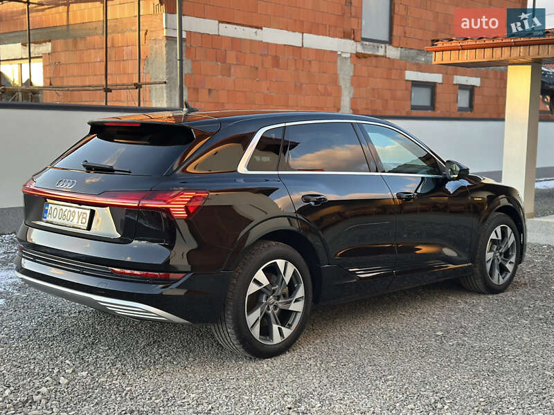 Внедорожник / Кроссовер Audi e-tron 2020 в Ужгороде