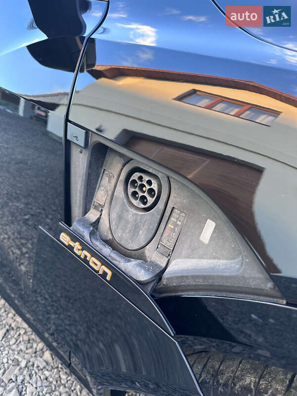 Внедорожник / Кроссовер Audi e-tron 2020 в Ужгороде