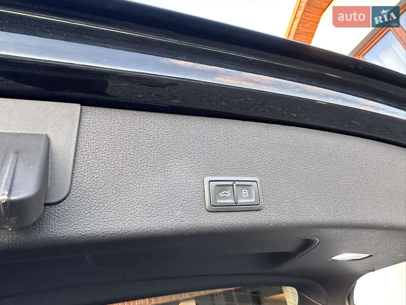 Внедорожник / Кроссовер Audi e-tron 2020 в Ужгороде