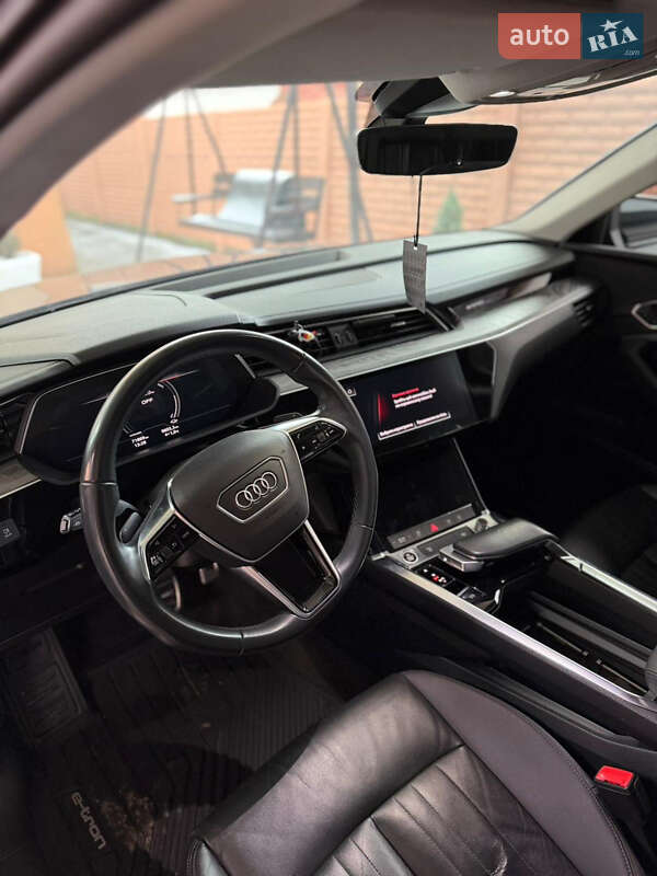 Позашляховик / Кросовер Audi e-tron 2021 в Кривому Розі фото 5 Позашляховик / Кросовер Audi e-tron 2021 в Кривому Розі