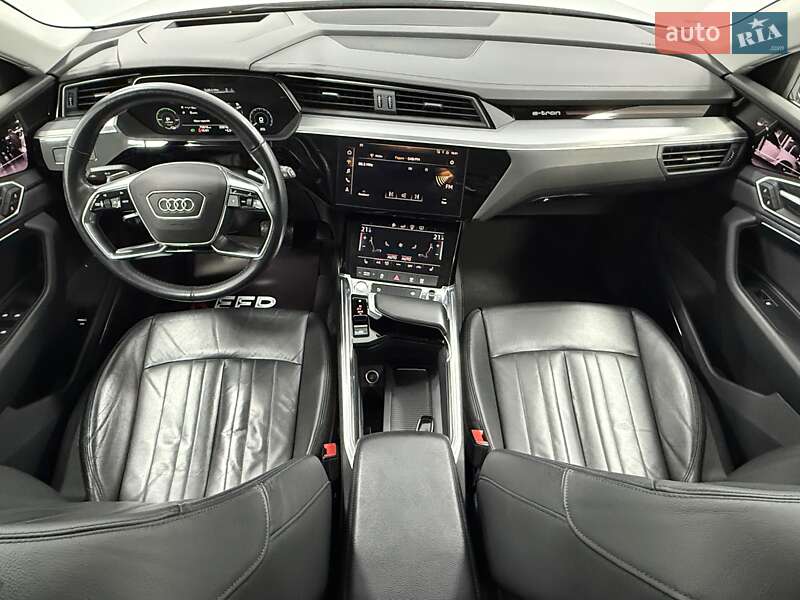 Позашляховик / Кросовер Audi e-tron 2020 в Одесі фото 37 Позашляховик / Кросовер Audi e-tron 2020 в Одесі