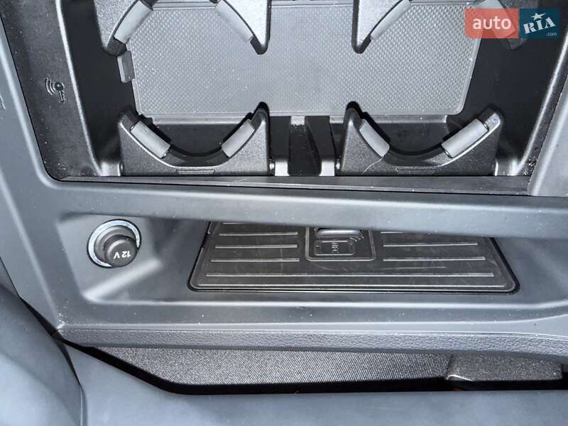 Позашляховик / Кросовер Audi e-tron 2020 в Одесі фото 44 Позашляховик / Кросовер Audi e-tron 2020 в Одесі