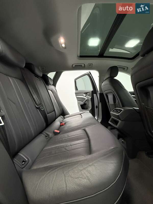 Позашляховик / Кросовер Audi e-tron 2020 в Одесі фото 46 Позашляховик / Кросовер Audi e-tron 2020 в Одесі