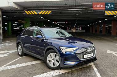 Внедорожник / Кроссовер Audi e-tron 2021 в Киеве