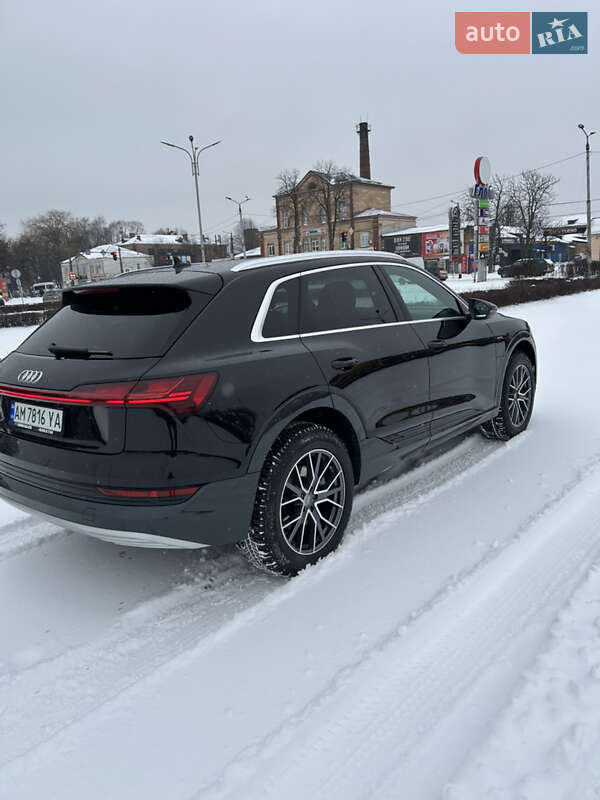 Внедорожник / Кроссовер Audi e-tron 2023 в Житомире