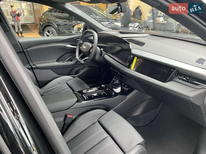Внедорожник / Кроссовер Audi e-tron 2025 в Днепре
