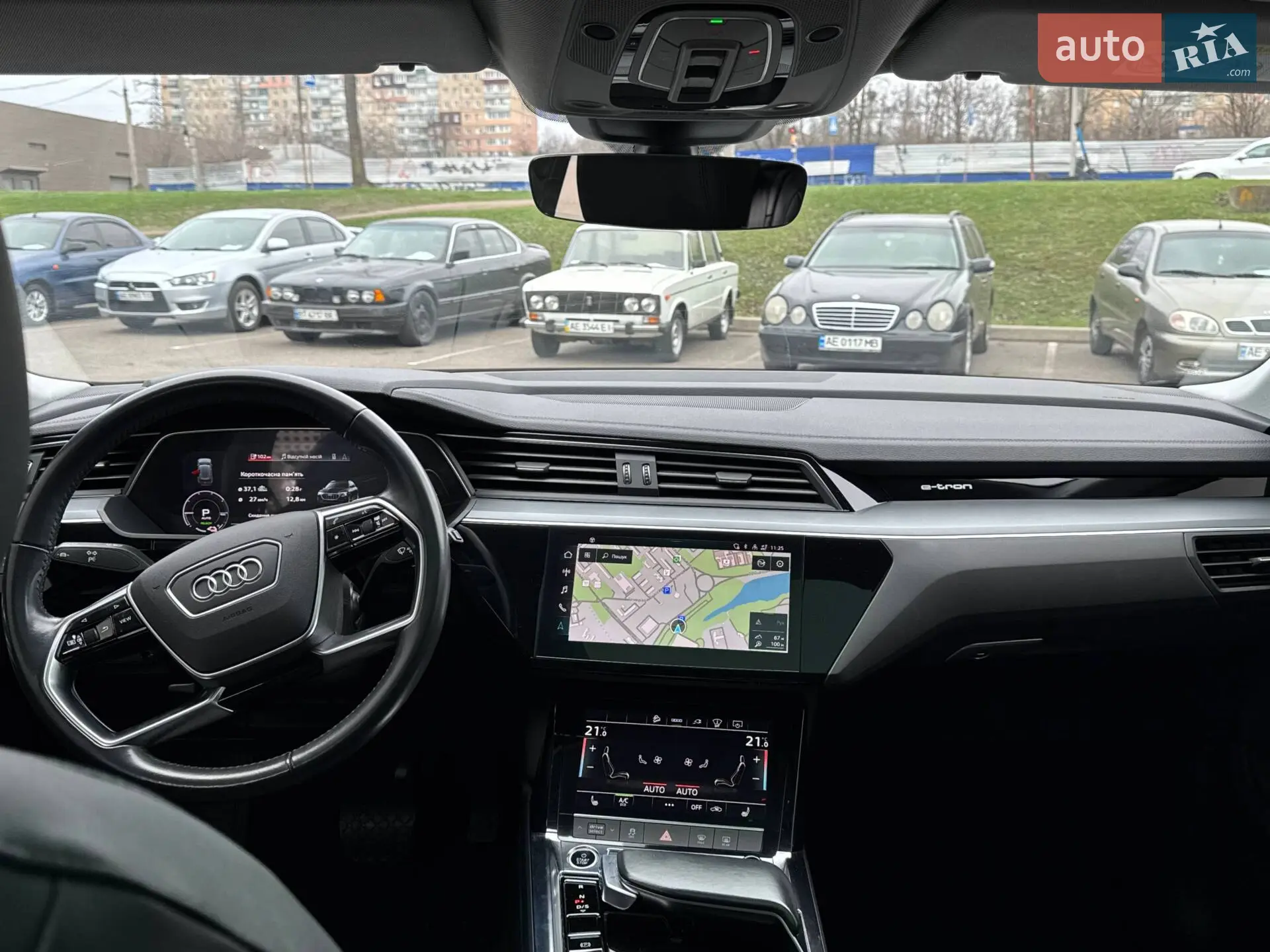 2021 Audi e-tron - мініатюра 25