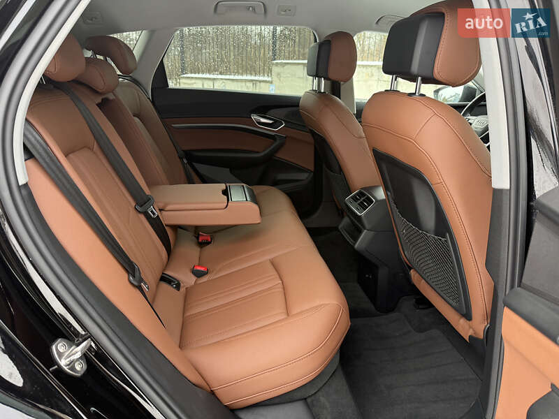 Внедорожник / Кроссовер Audi e-tron 2020 в Ровно