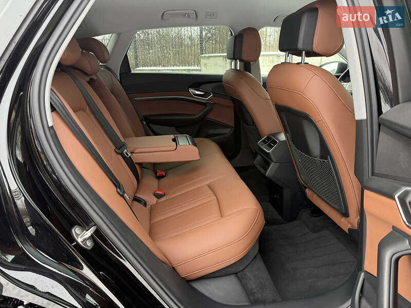 Внедорожник / Кроссовер Audi e-tron 2020 в Ровно