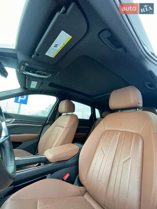 Внедорожник / Кроссовер Audi e-tron 2021 в Львове