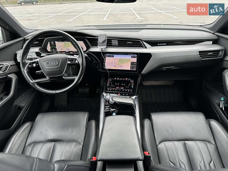 Внедорожник / Кроссовер Audi e-tron 2019 в Днепре