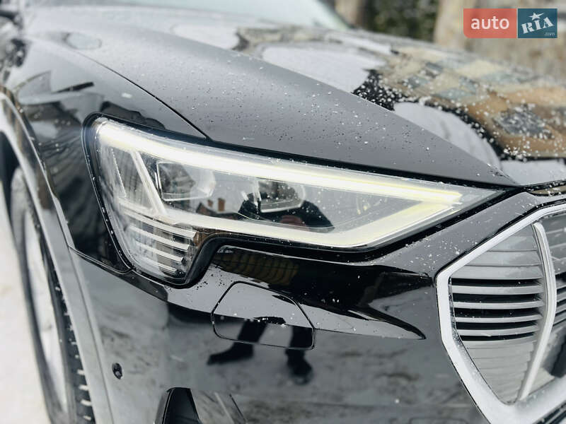 Внедорожник / Кроссовер Audi e-tron 2022 в Хмельницком