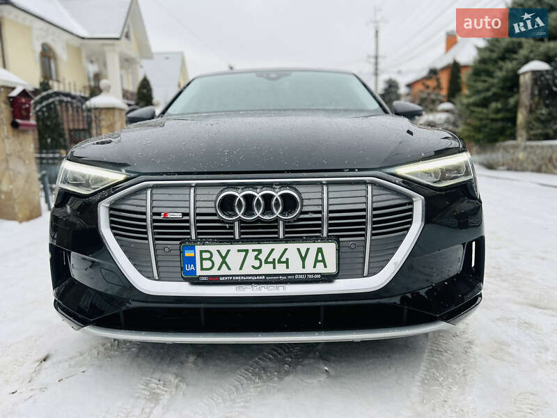 Внедорожник / Кроссовер Audi e-tron 2022 в Хмельницком