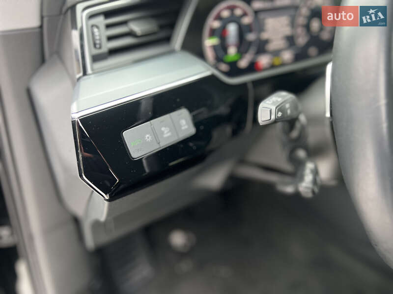 Внедорожник / Кроссовер Audi e-tron 2022 в Хмельницком