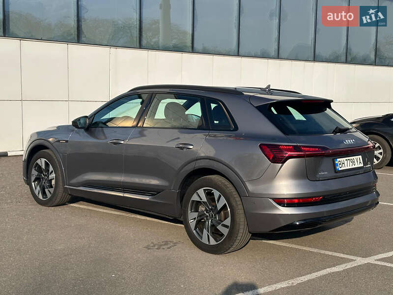 Позашляховик / Кросовер Audi e-tron 2020 в Ірпені