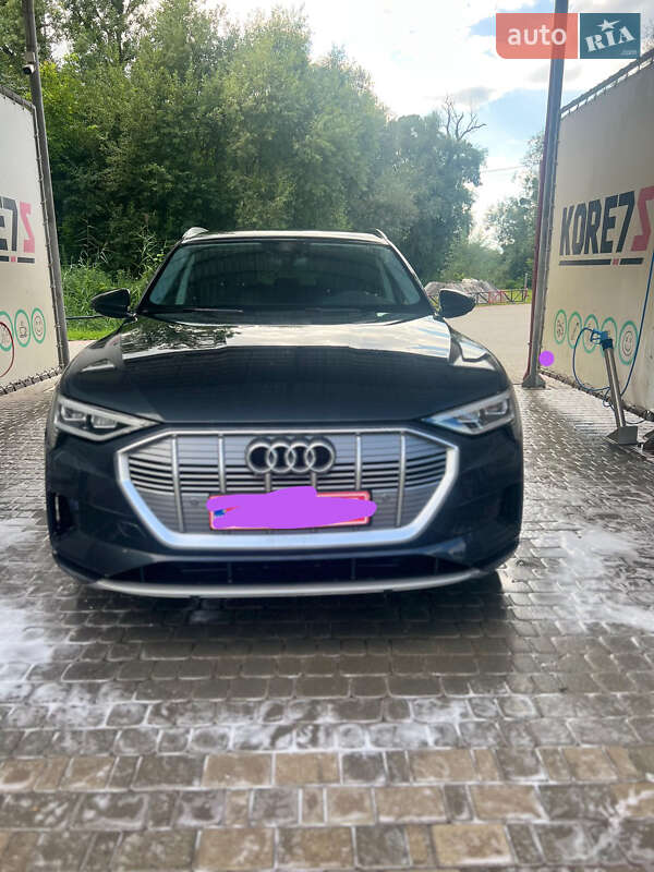 Внедорожник / Кроссовер Audi e-tron 2020 в Николаеве