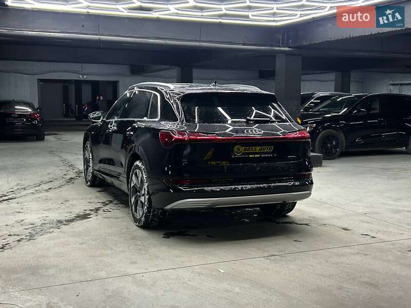 Внедорожник / Кроссовер Audi e-tron 2019 в Черновцах