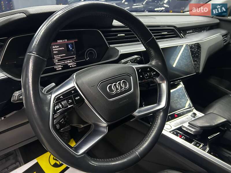 Внедорожник / Кроссовер Audi e-tron 2019 в Черновцах