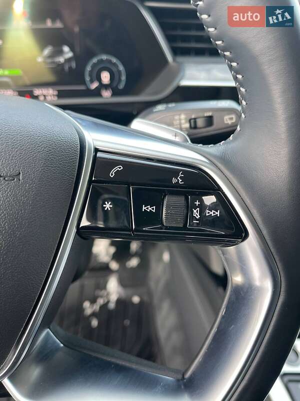 Внедорожник / Кроссовер Audi e-tron 2020 в Львове