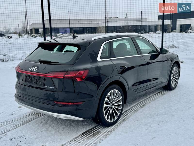 Внедорожник / Кроссовер Audi e-tron 2020 в Мукачево