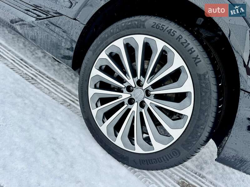 Внедорожник / Кроссовер Audi e-tron 2020 в Мукачево