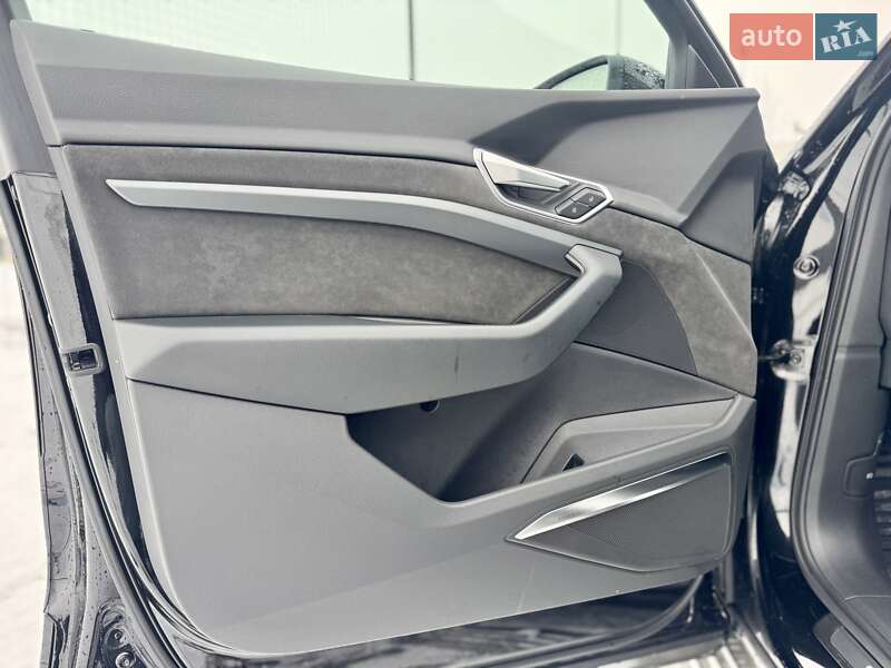 Внедорожник / Кроссовер Audi e-tron 2020 в Мукачево