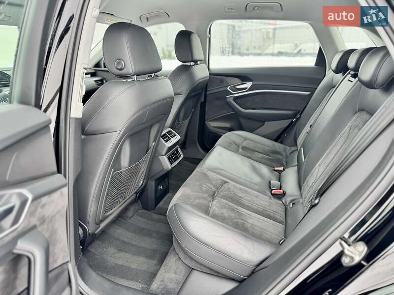Внедорожник / Кроссовер Audi e-tron 2020 в Мукачево